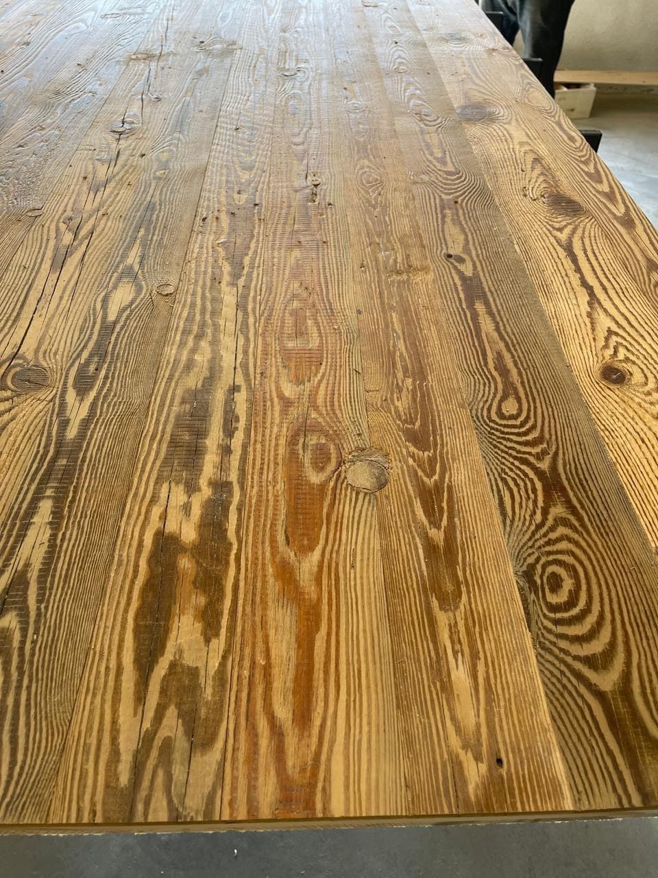 3-ох шарова плита хвойних порід для влаштування інтерʼєрів, дверей та меблевих фасадів.