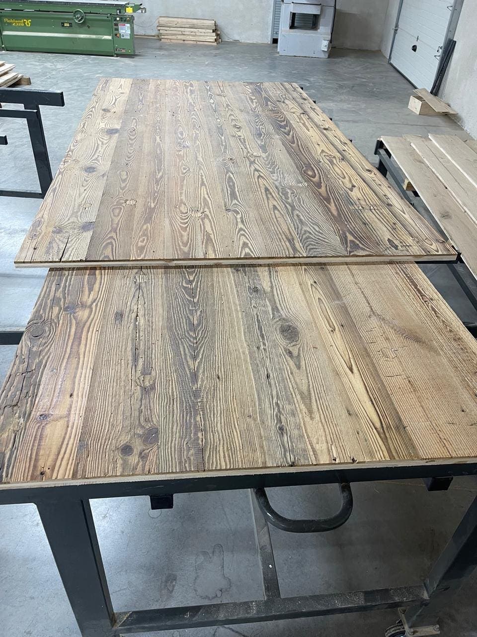 3-ох шарова плита хвойних порід для влаштування інтерʼєрів, дверей та меблевих фасадів.